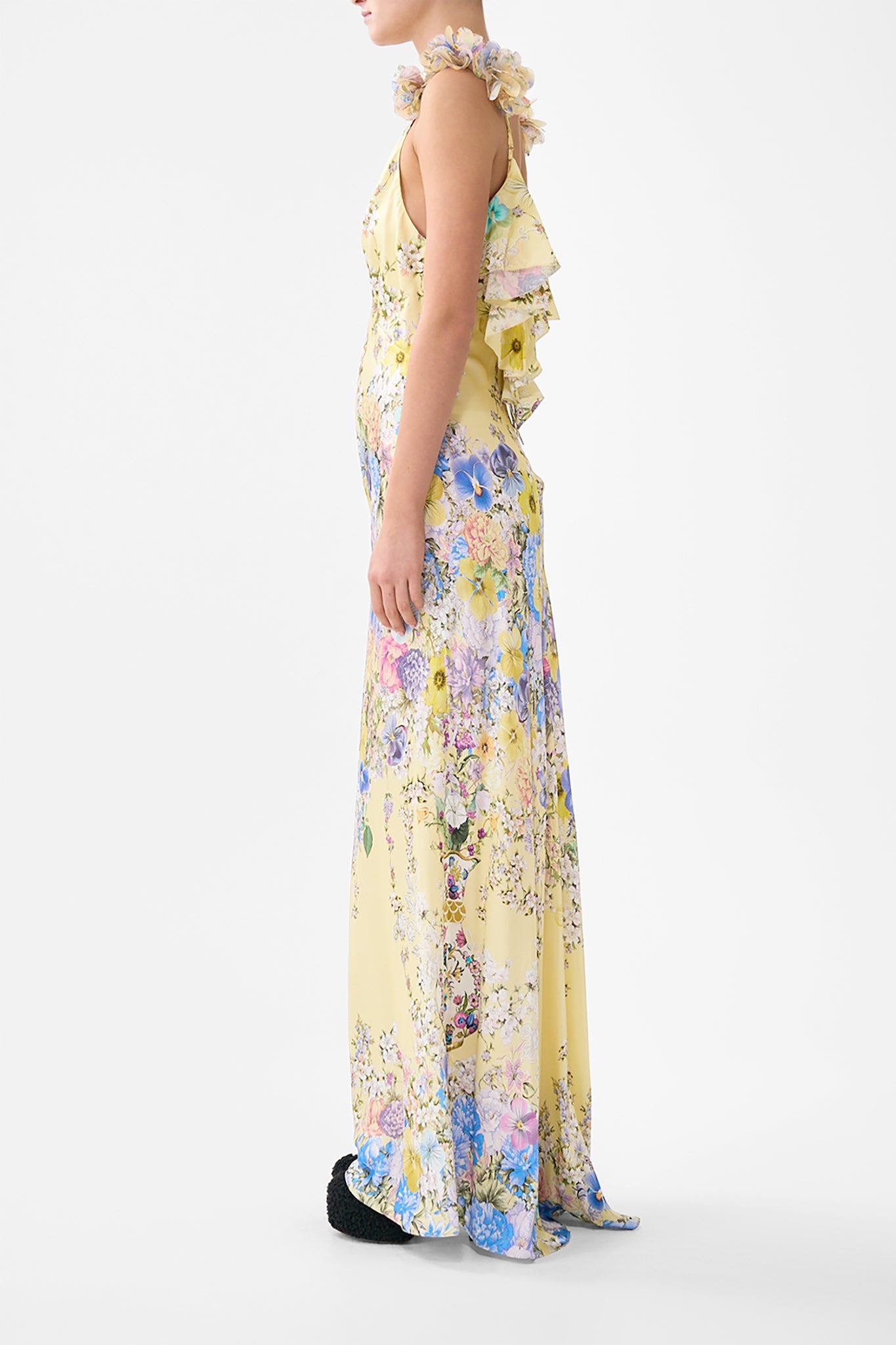 The CAMILLA BATWING KAFTAN BODRUM BOTANICALS in our BODRUM BOTANICALS print.