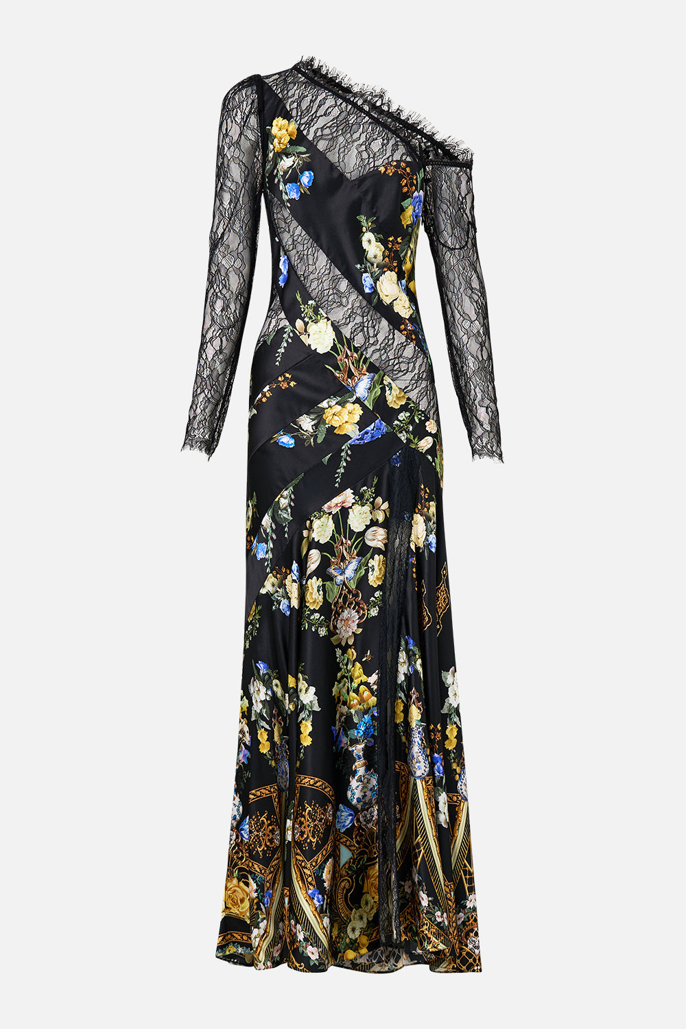 The CAMILLA V-NECK TIE WAIST BLOUSE LADY LIONHEART in our  print.