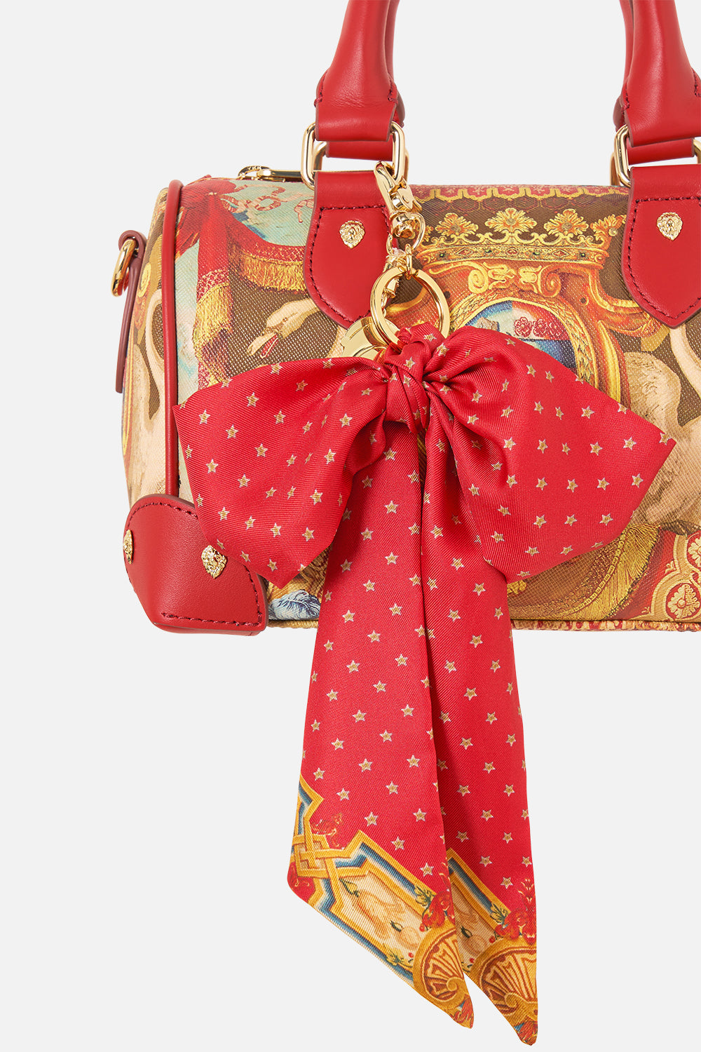 The CAMILLA CLUTCH WITH WRISTLET LEOTIGRA LAND in our LEOTIGRA LAND print.