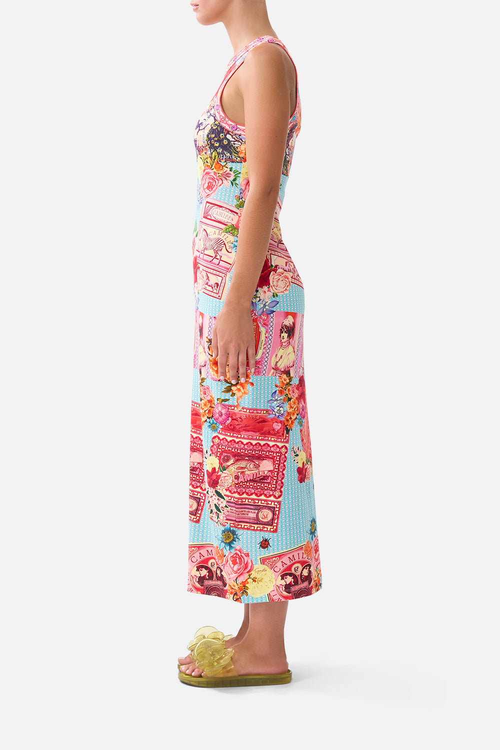 The CAMILLA BELTED MAXI SKIRT SACROMONTE SEÑORITA in our  print.
